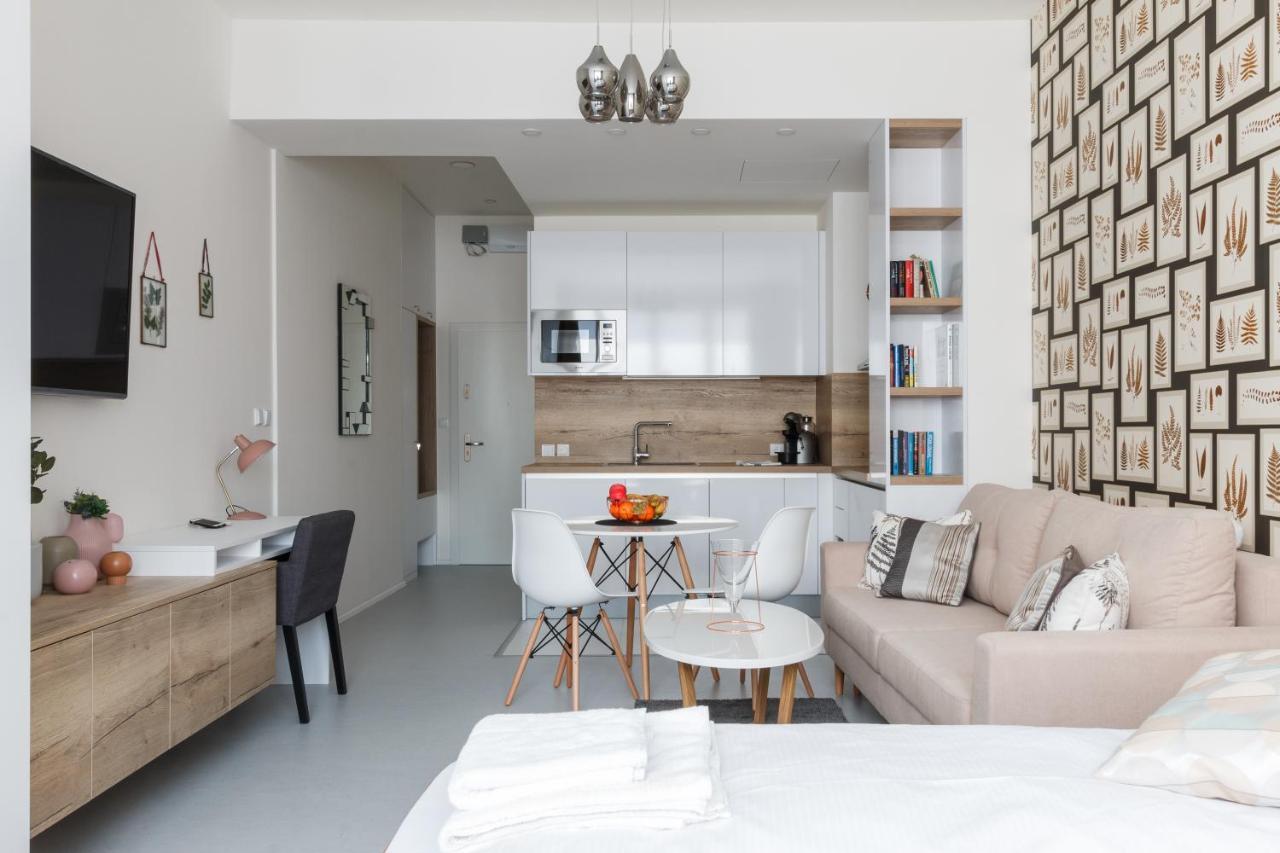 Апартаменты Designer Studio In New Town By Prague Days Экстерьер фото